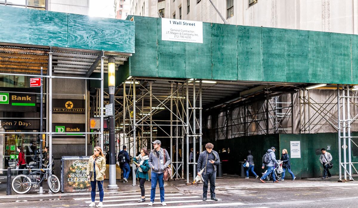 sidewalk shed New York