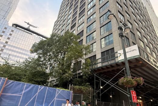 410 10th Avenue Manhattan sidewalk shed installation